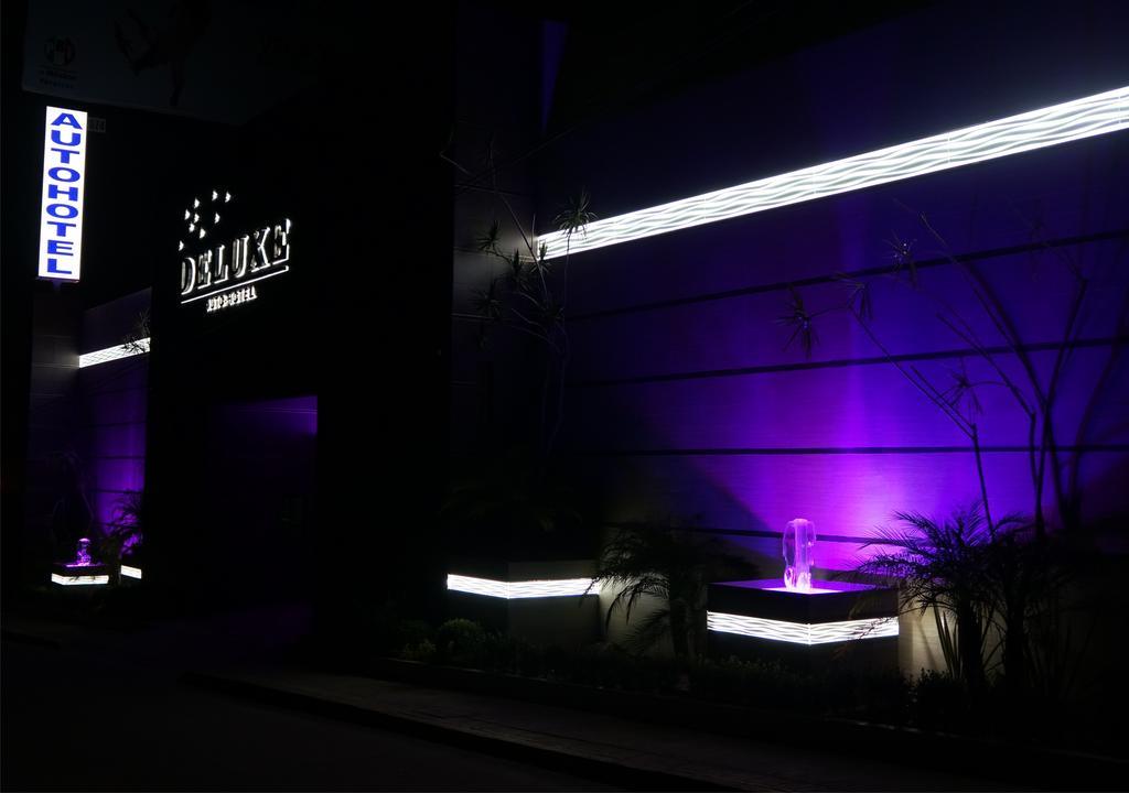 Auto Hotel Deluxe El Alcanfor Esterno foto